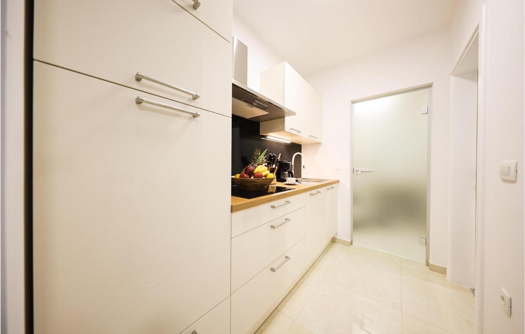 Lovely Apartment In Zadar With Wifi Luaran gambar