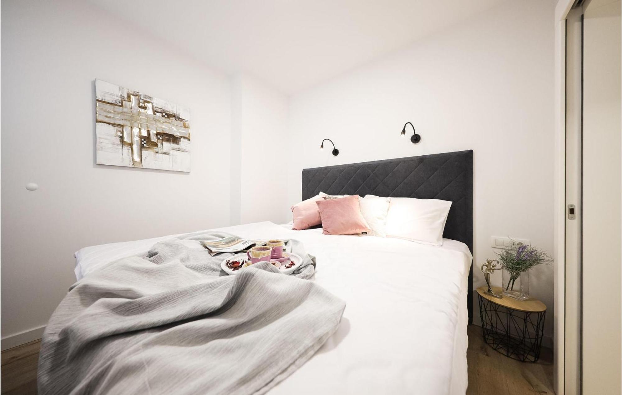 Lovely Apartment In Zadar With Wifi Luaran gambar