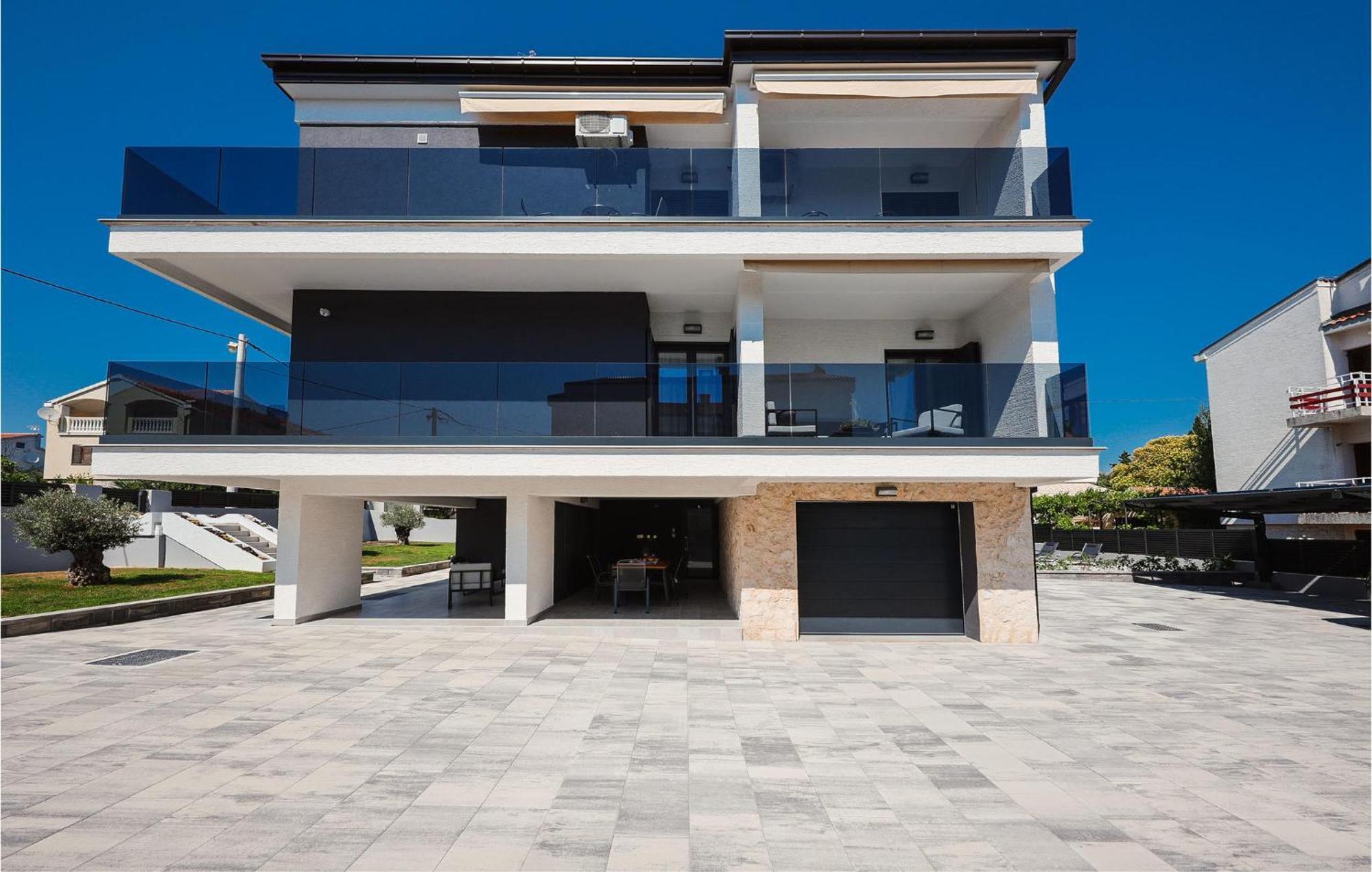 Lovely Apartment In Zadar With Wifi Luaran gambar